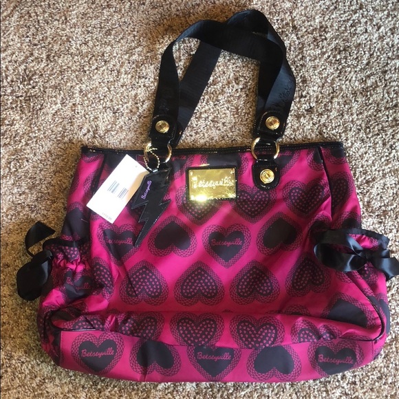 NWT Betsey Johnson Overnight Bag 👜 - Picture 1 of 4